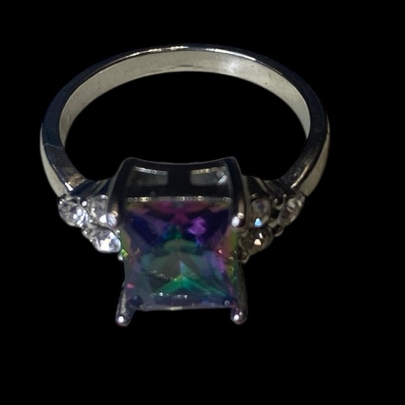 MYSTIC RAINBOW Ring Silver tone CZ 1 Large Stone, 6 Small Stones 4.2g Size 9 - Picture 2 of 6